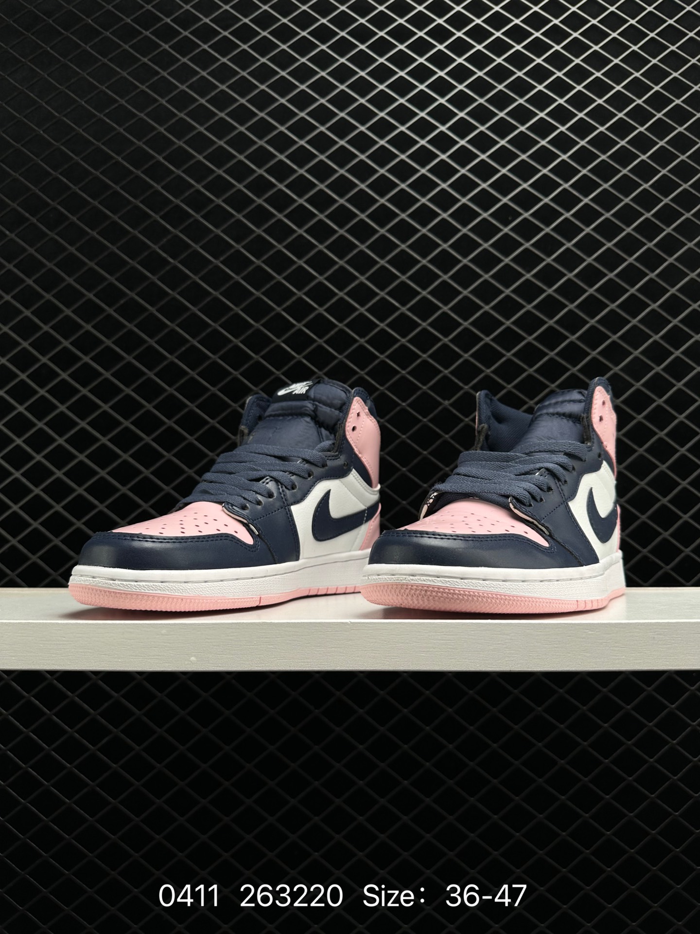 Air Jordan 1 Retro High OG “Dark Mocha”